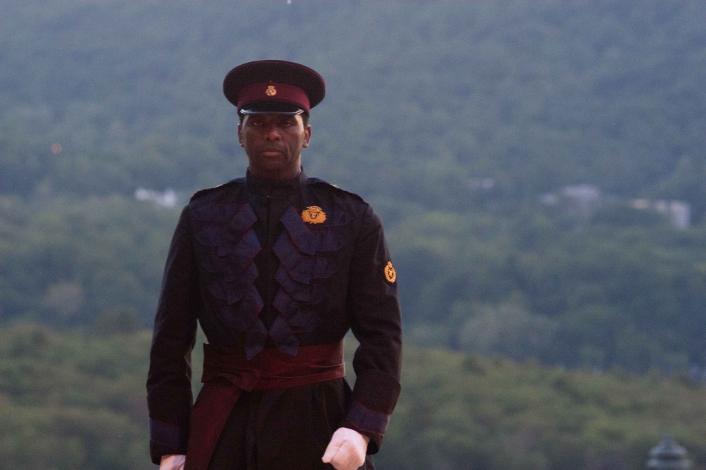 OTHELLO - Leopold Lowe - photo by William Marsh